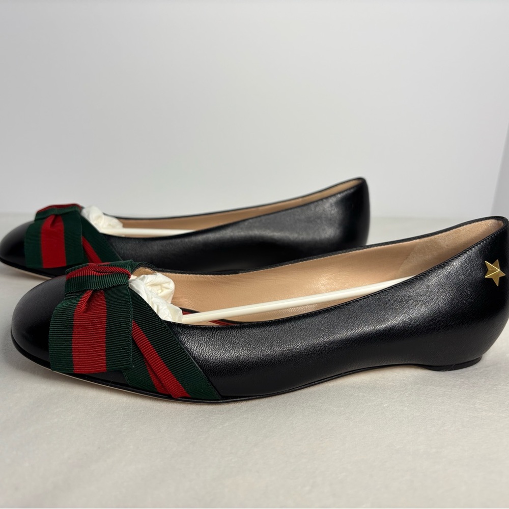 Gucci Black Leather Flats with Red and Green Bow Accent